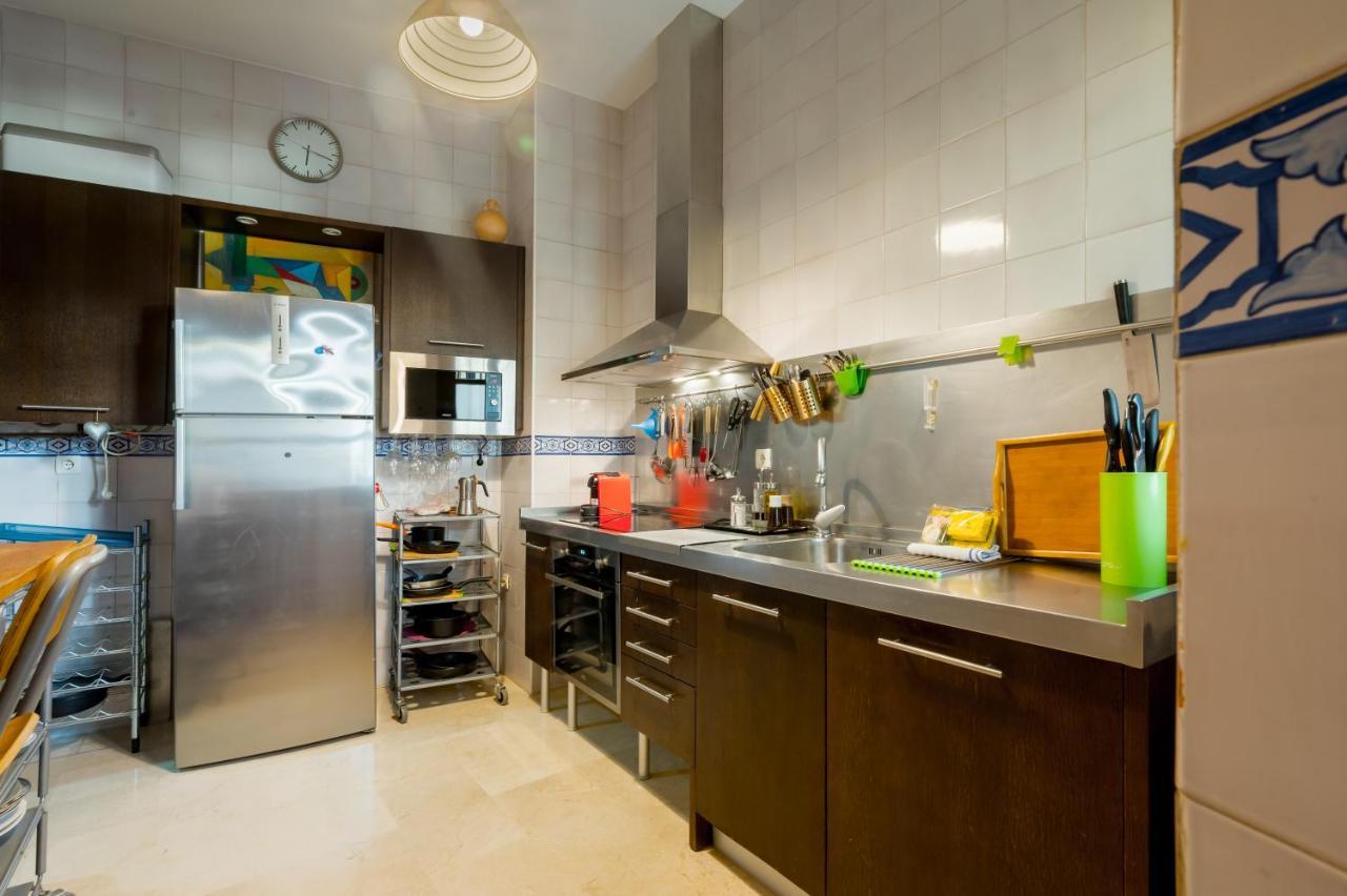 Large And Practic - 3Bd 2Bth- Arenal Apartment Sevilla Bagian luar foto