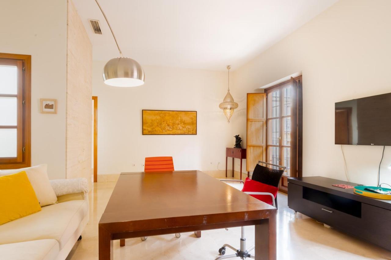 Large And Practic - 3Bd 2Bth- Arenal Apartment Sevilla Bagian luar foto