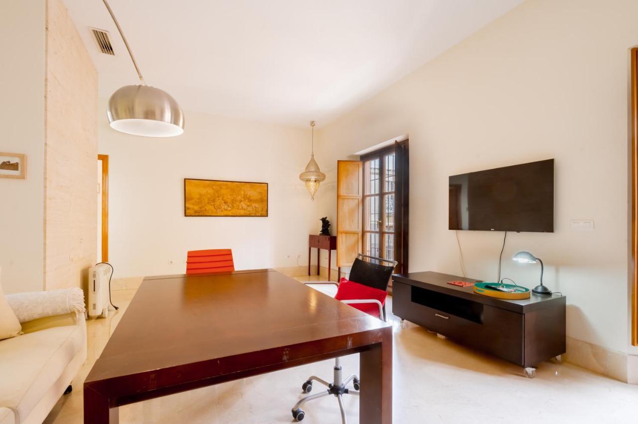 Large And Practic - 3Bd 2Bth- Arenal Apartment Sevilla Bagian luar foto