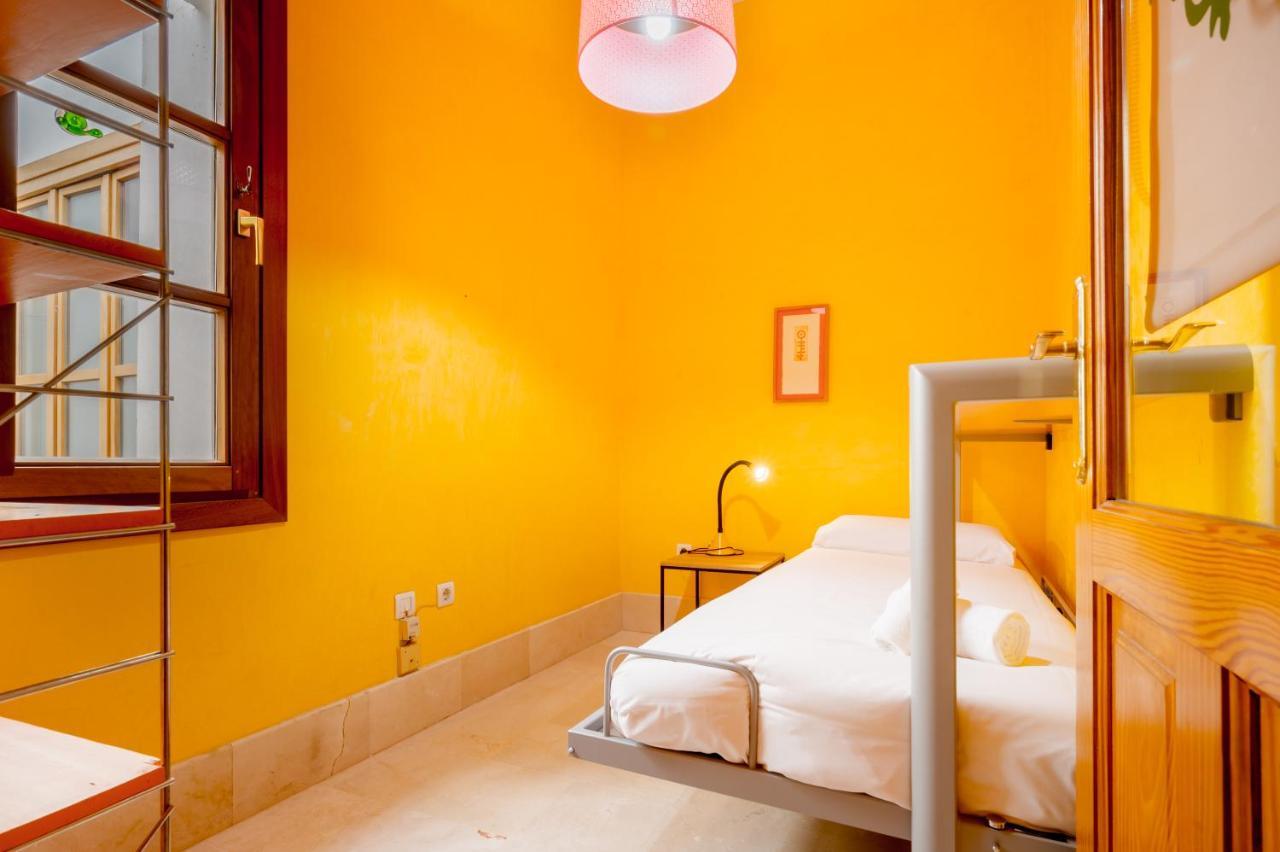 Large And Practic - 3Bd 2Bth- Arenal Apartment Sevilla Bagian luar foto