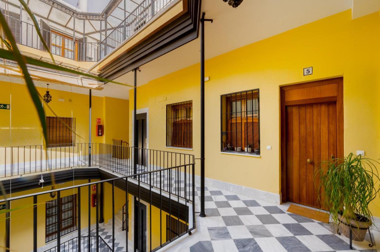 Large And Practic - 3Bd 2Bth- Arenal Apartment Sevilla Bagian luar foto