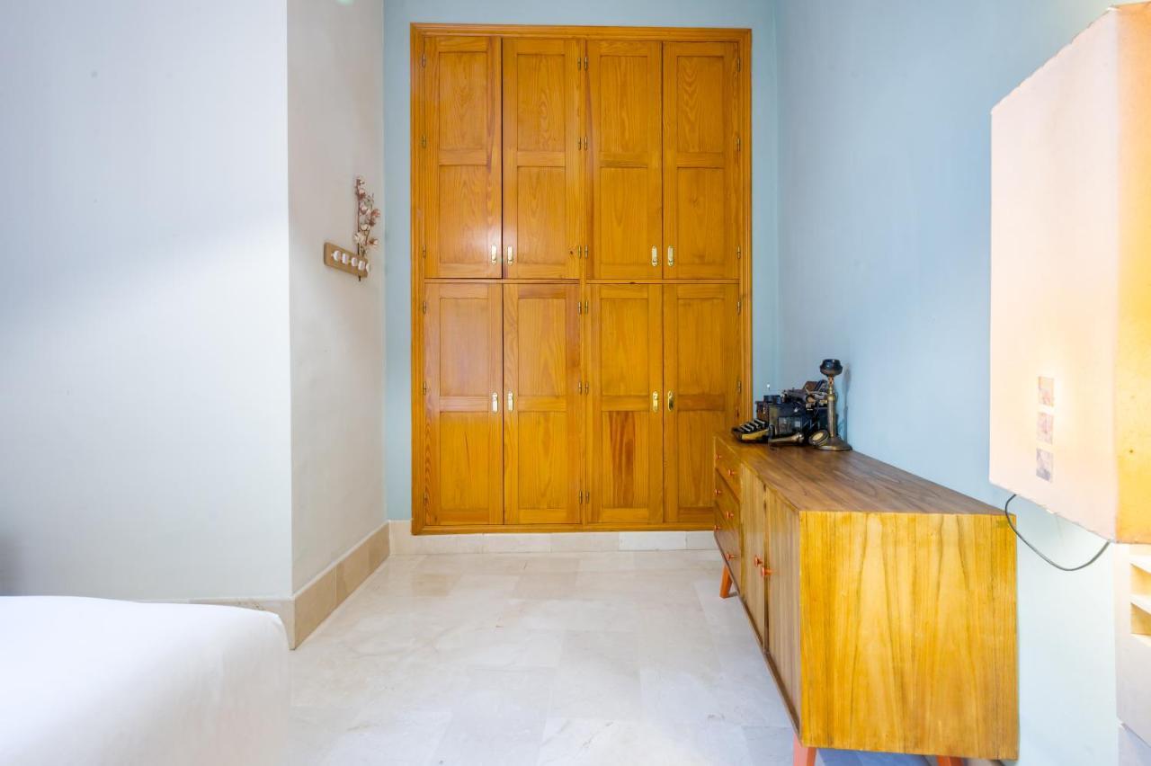 Large And Practic - 3Bd 2Bth- Arenal Apartment Sevilla Bagian luar foto